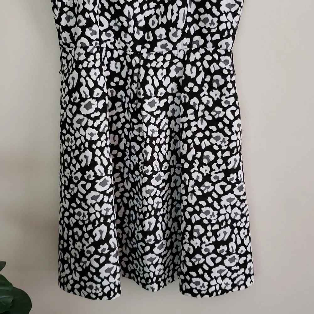 Muse knee length dress midi black white leopard print high neck, women's size 14